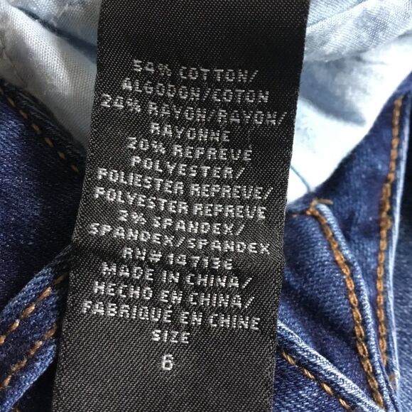 1822 Denim Adrianna Size 6 dark blue stretchy 54% cotton distressed look GUC - Picture 6 of 6